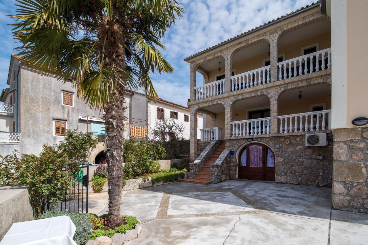 Apartment Samanic Malinska Exterior photo